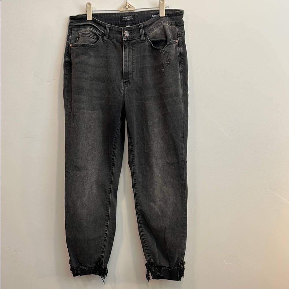 Judy Blue Skinny Fit Charcoal Distressed Jeans. Size 14W.